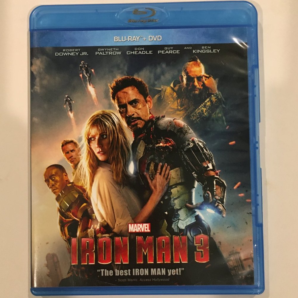 Marvel IRON MAN 3  Blu-Ray & DVD Set